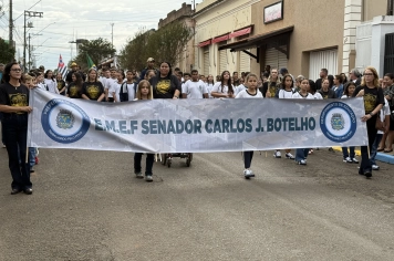 Foto - Desfile cívico 2026