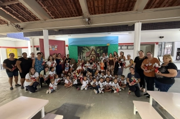 Foto - Entrega de ovos de Páscoa