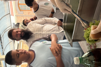 Foto - Merenda especial na semana das crianças