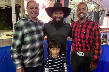 Foto - Dourado Rodeio show agitou a cidade