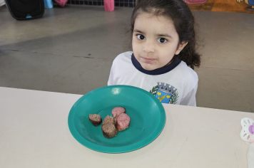 Foto - Merenda especial na semana das crianças