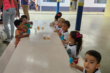 Foto - Merenda especial na semana das crianças