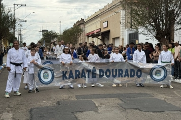 Foto - Desfile cívico 2026