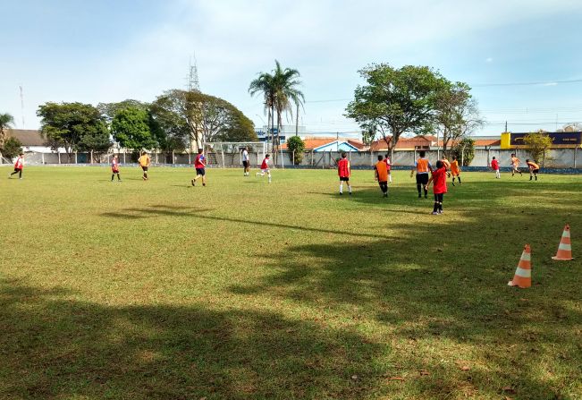 Escolinha de Futebol Meninos da Vila segue com matrículas abertas